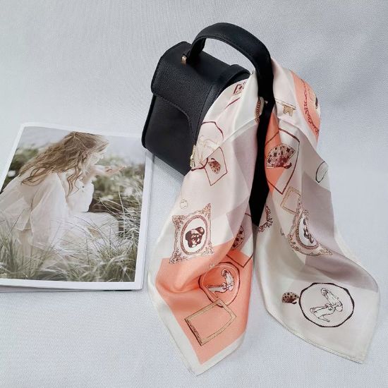 图片 Ms. Scarf and Square Scarf